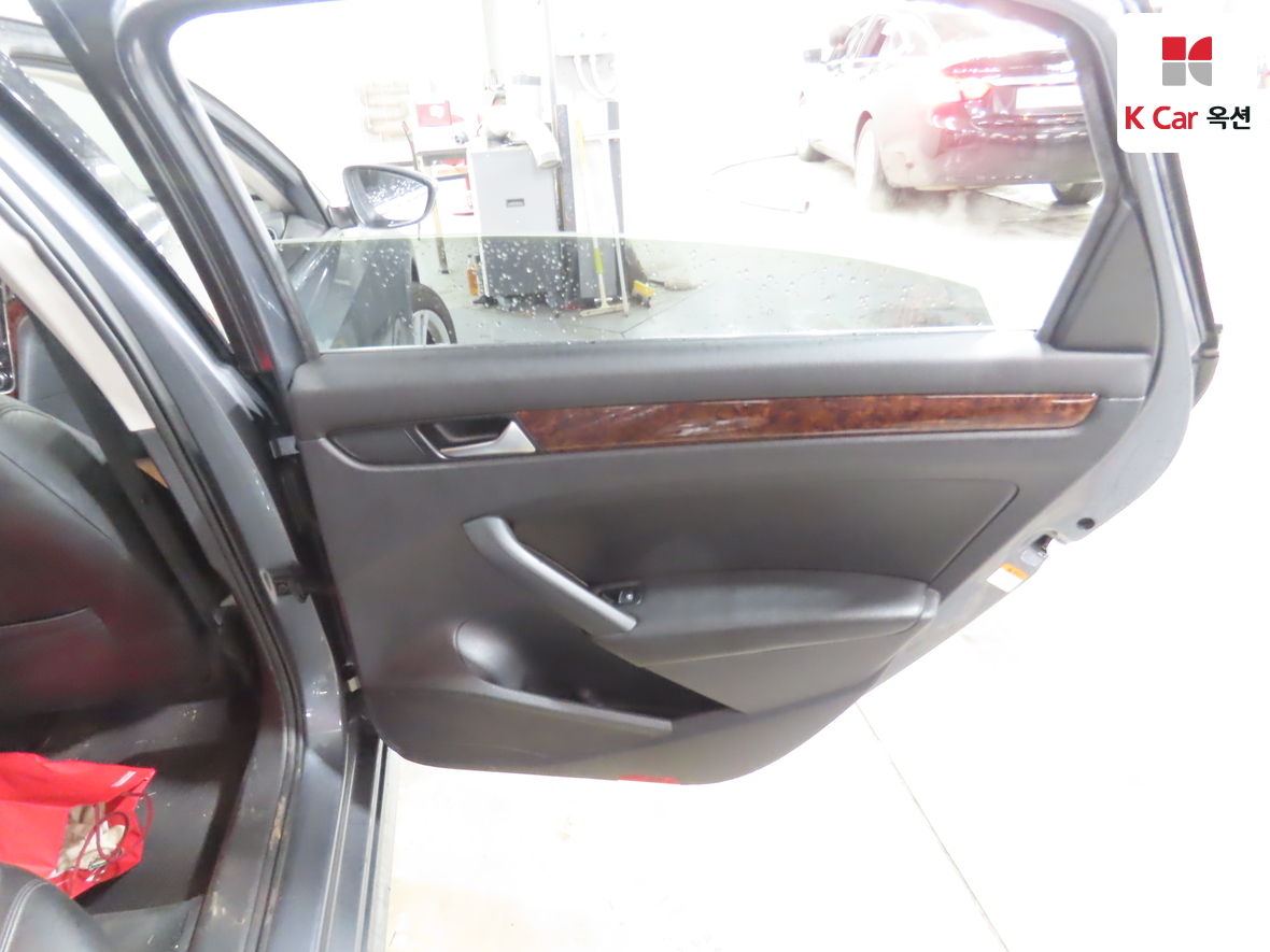 Volkswagen Passat 2013 - Image 29