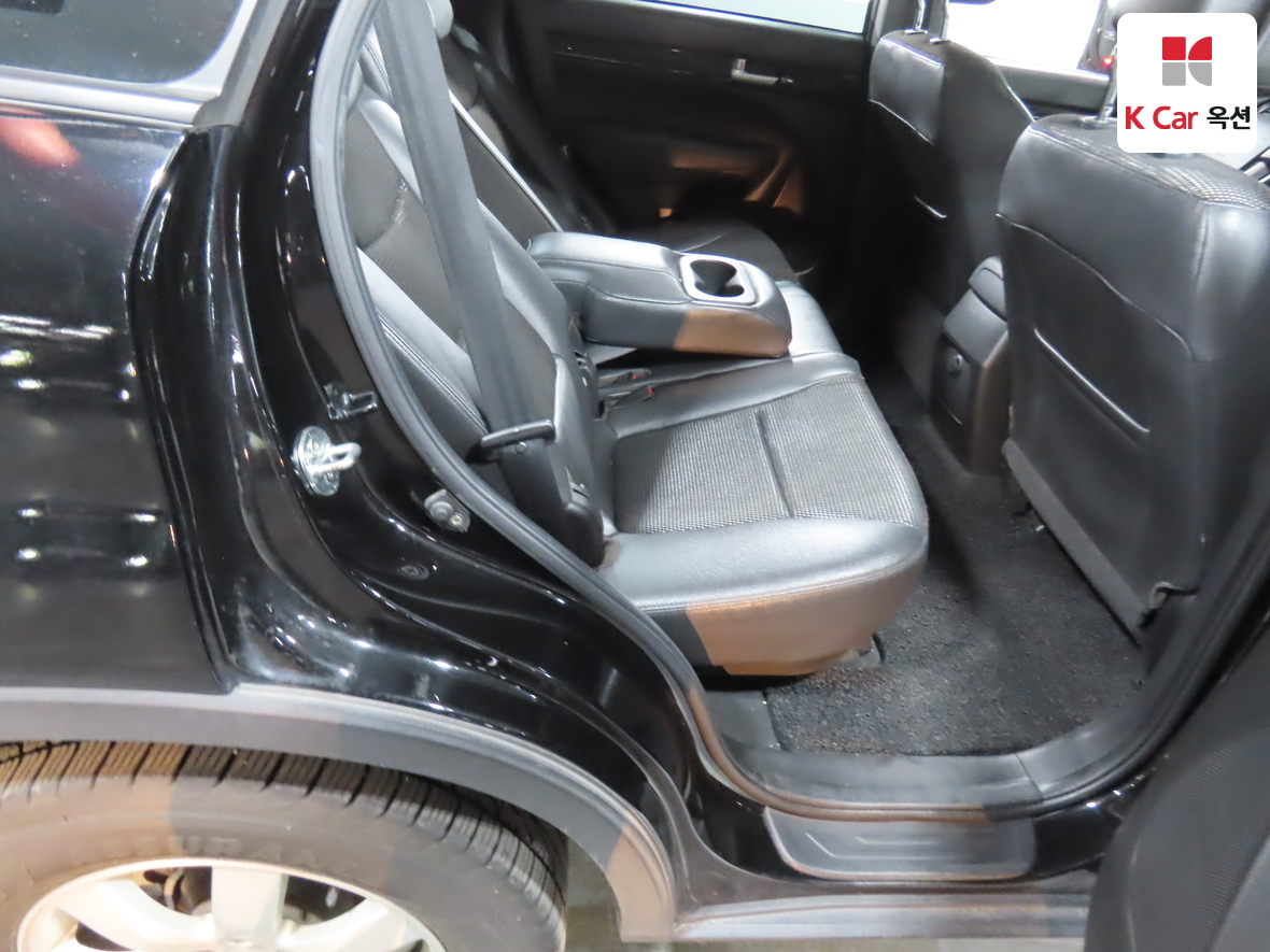 Kia Sorento 2012 - Image 26