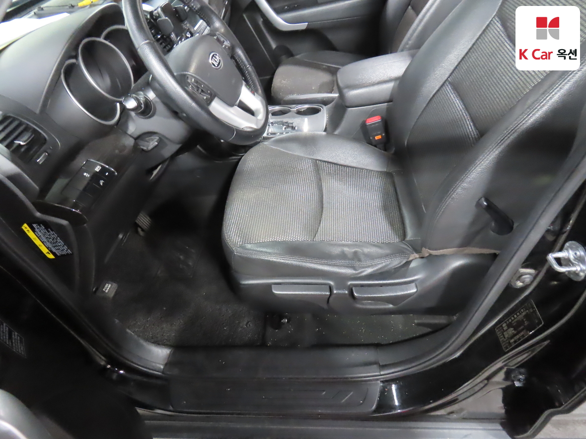 Kia Sorento 2012 - Image 17