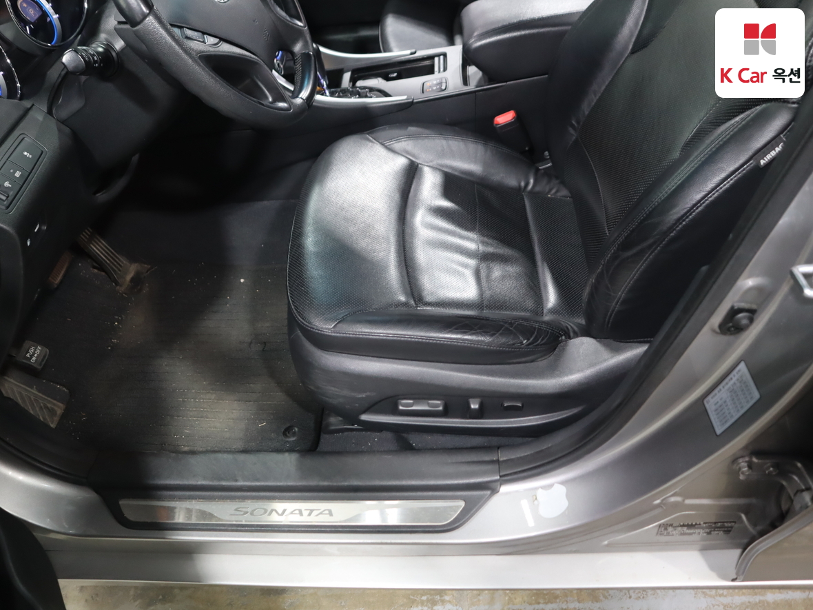 هيونداي سوناتا 2011 - صورة 19