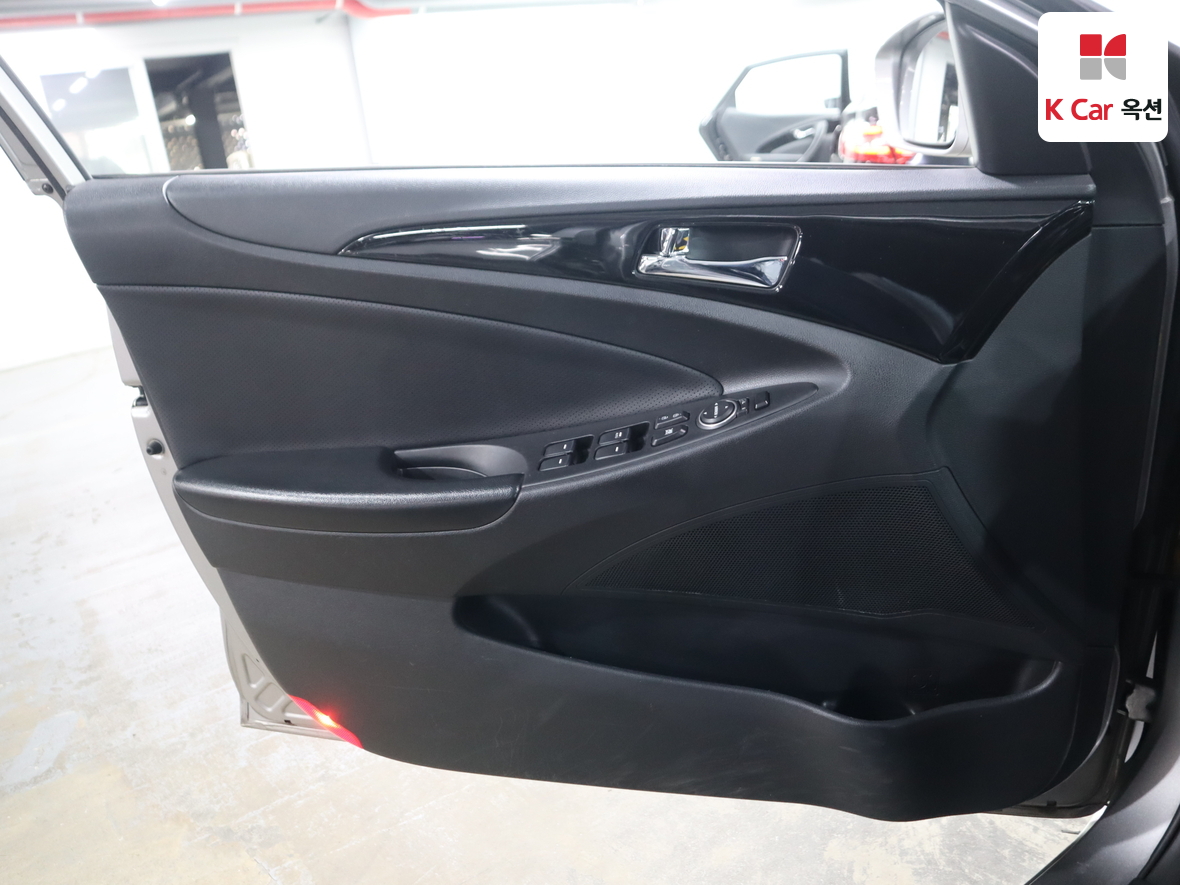 هيونداي سوناتا 2011 - صورة 8