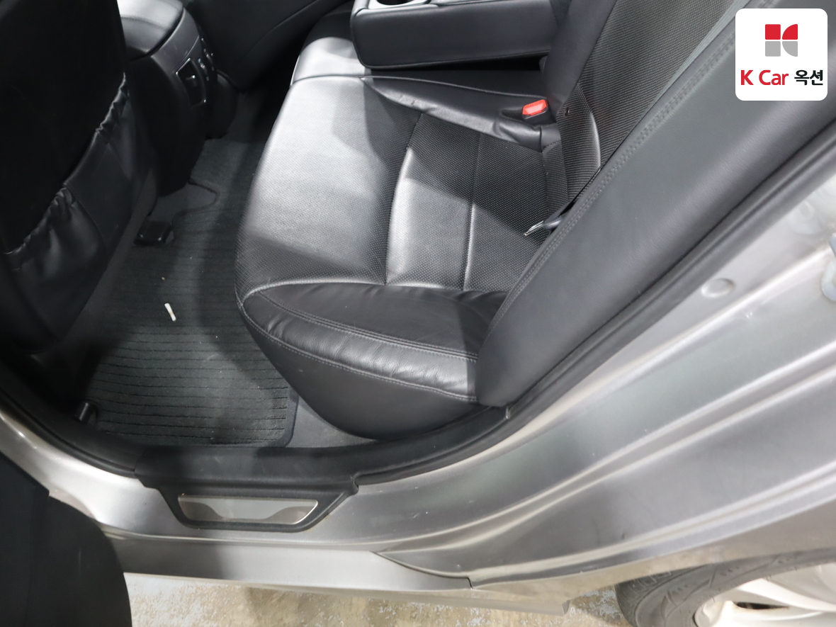 هيونداي سوناتا 2011 - صورة 24