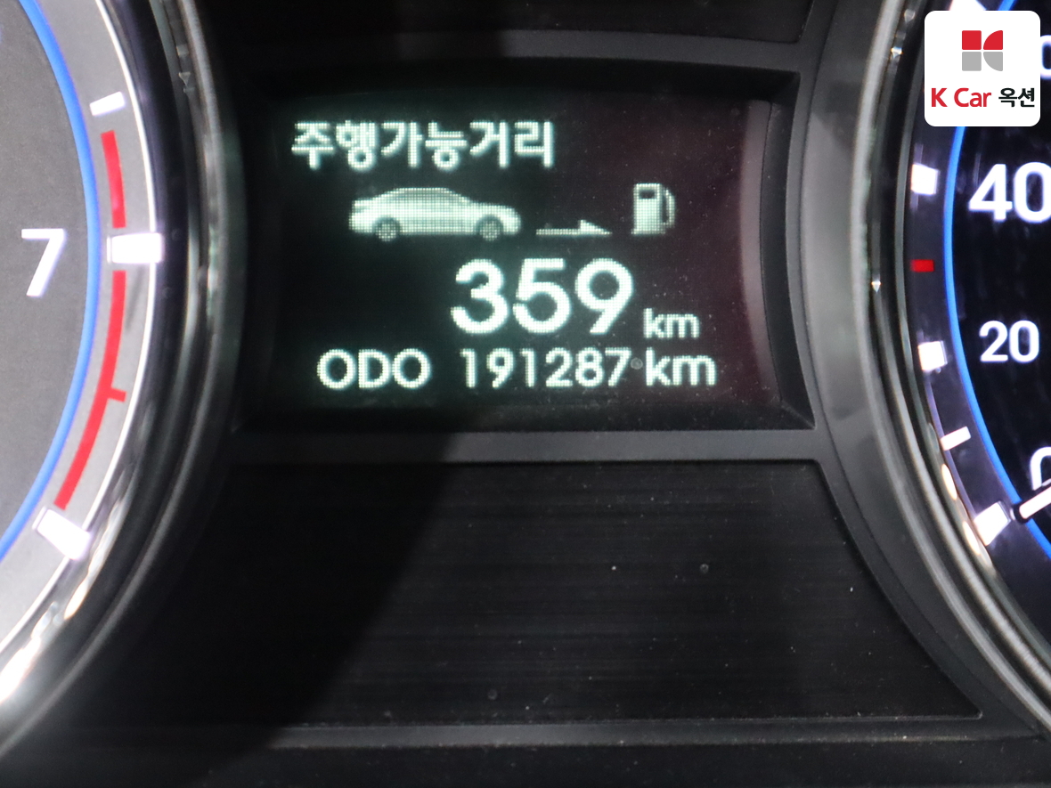 هيونداي سوناتا 2011 - صورة 4