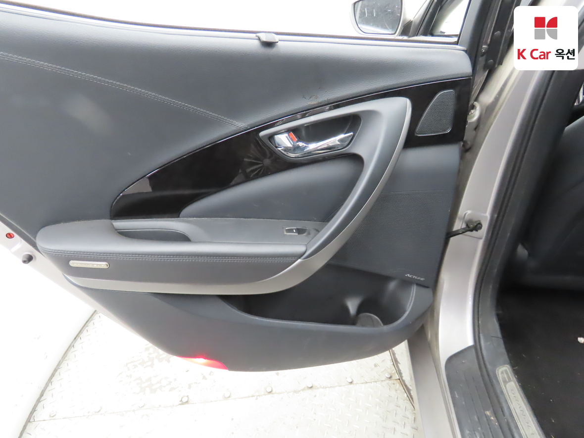 Hyundai AZERA 2014 - Image 22