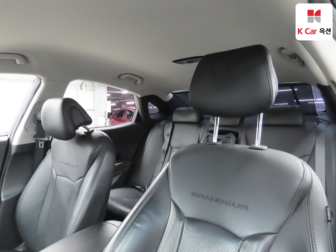 Hyundai AZERA 2014 - Image 19