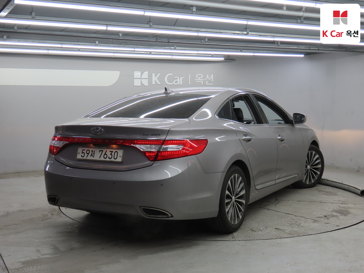 Hyundai AZERA 2014 - Image 2