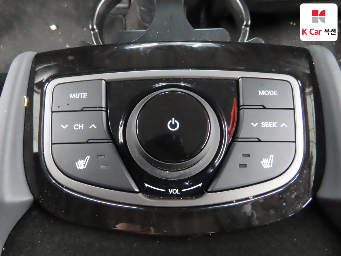 Hyundai AZERA 2014 - Image 24