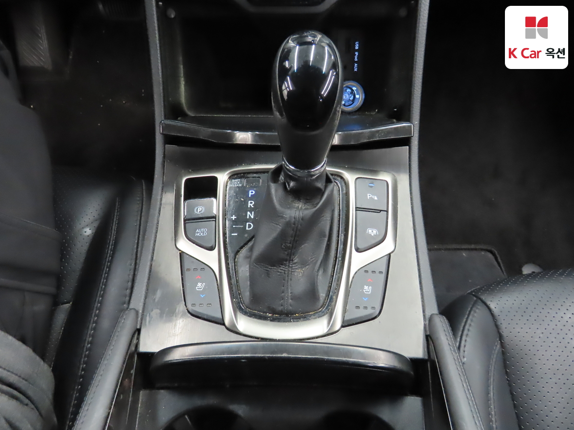 Hyundai AZERA 2014 - Image 16