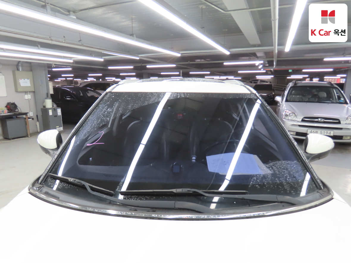 KG Mobility Tivoli 2016 - Image 36