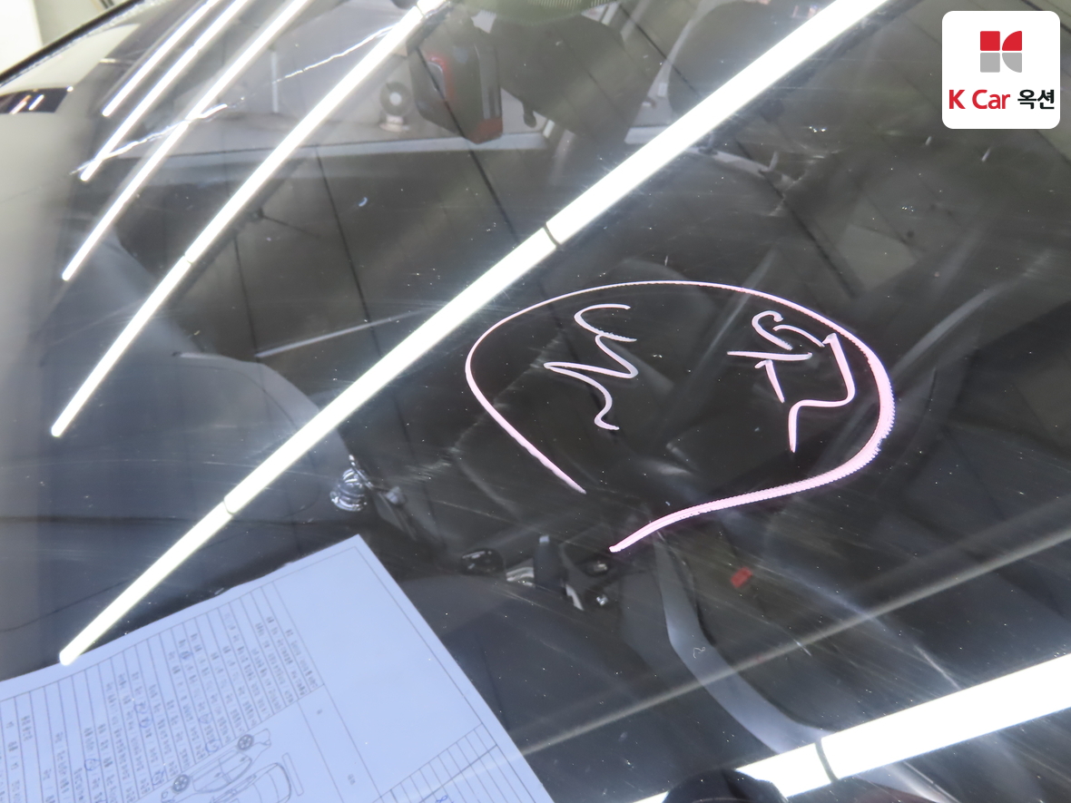 KG Mobility Tivoli 2016 - Image 37