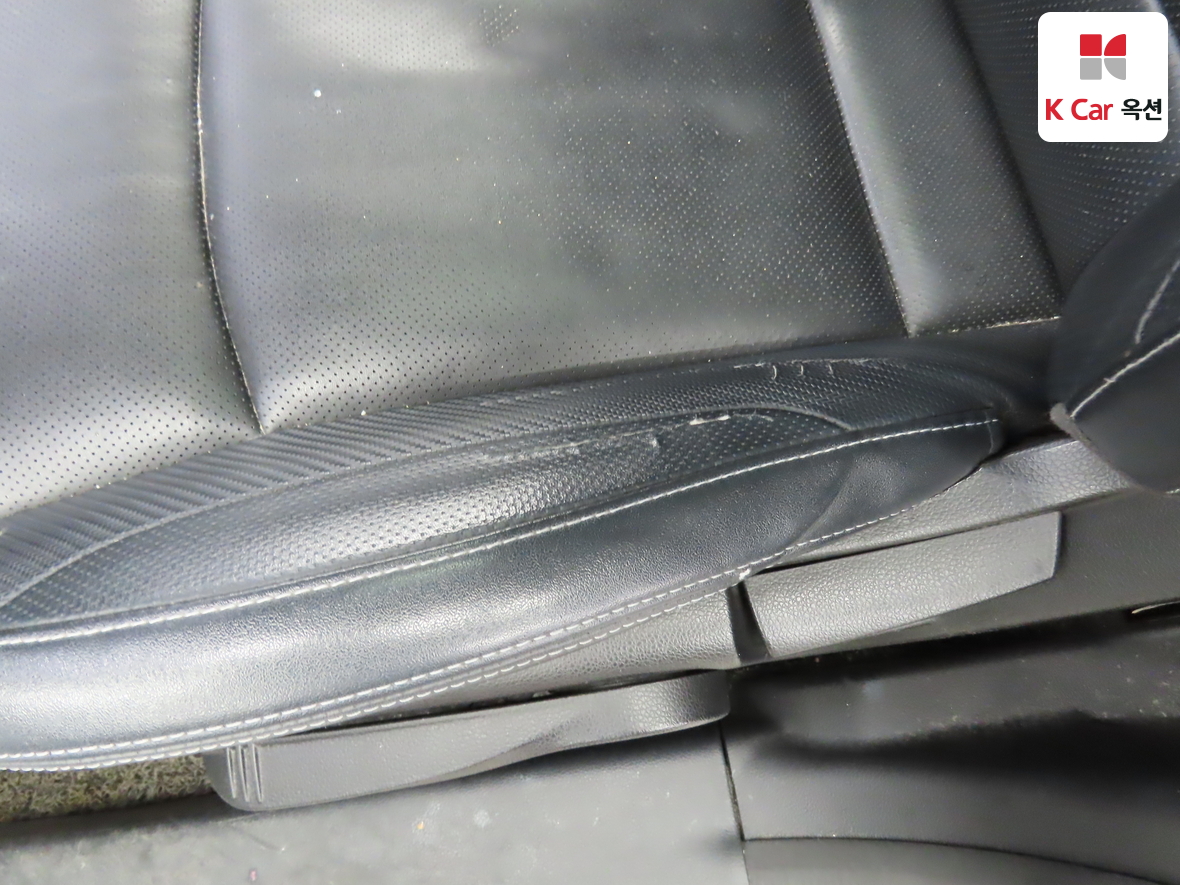 KG Mobility Tivoli 2016 - Image 20