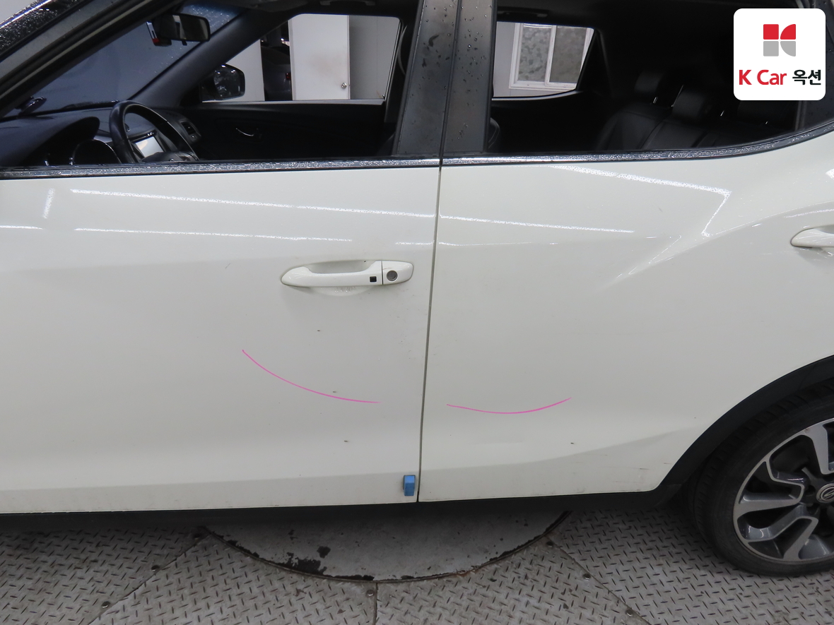 KG Mobility Tivoli 2016 - Image 39