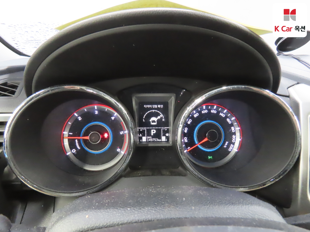 KG Mobility Tivoli 2016 - Image 5