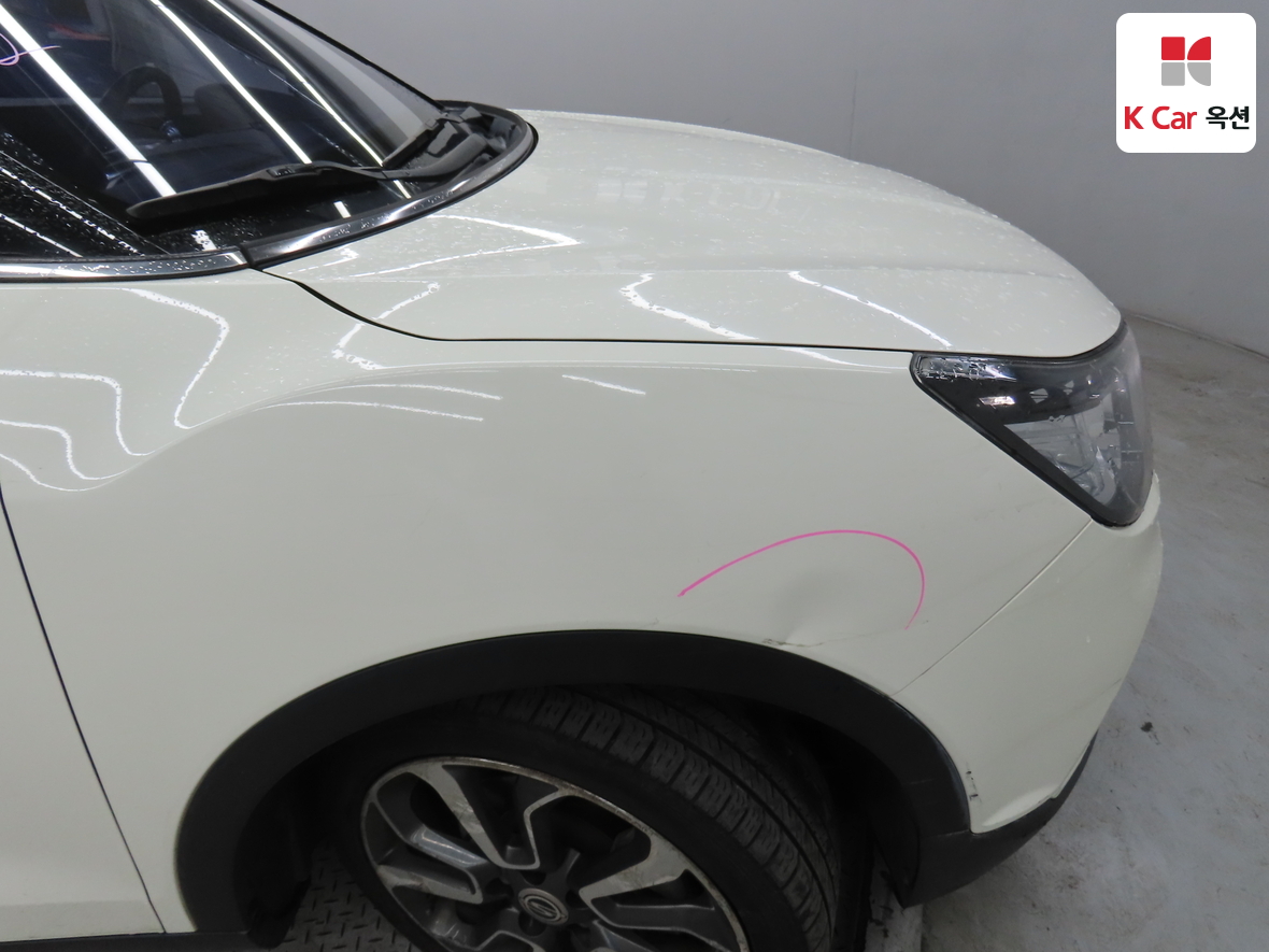 KG Mobility Tivoli 2016 - Image 42