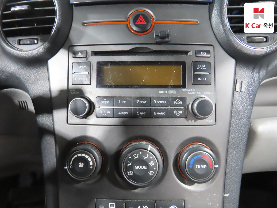 Kia Carens 2008 - Image 15