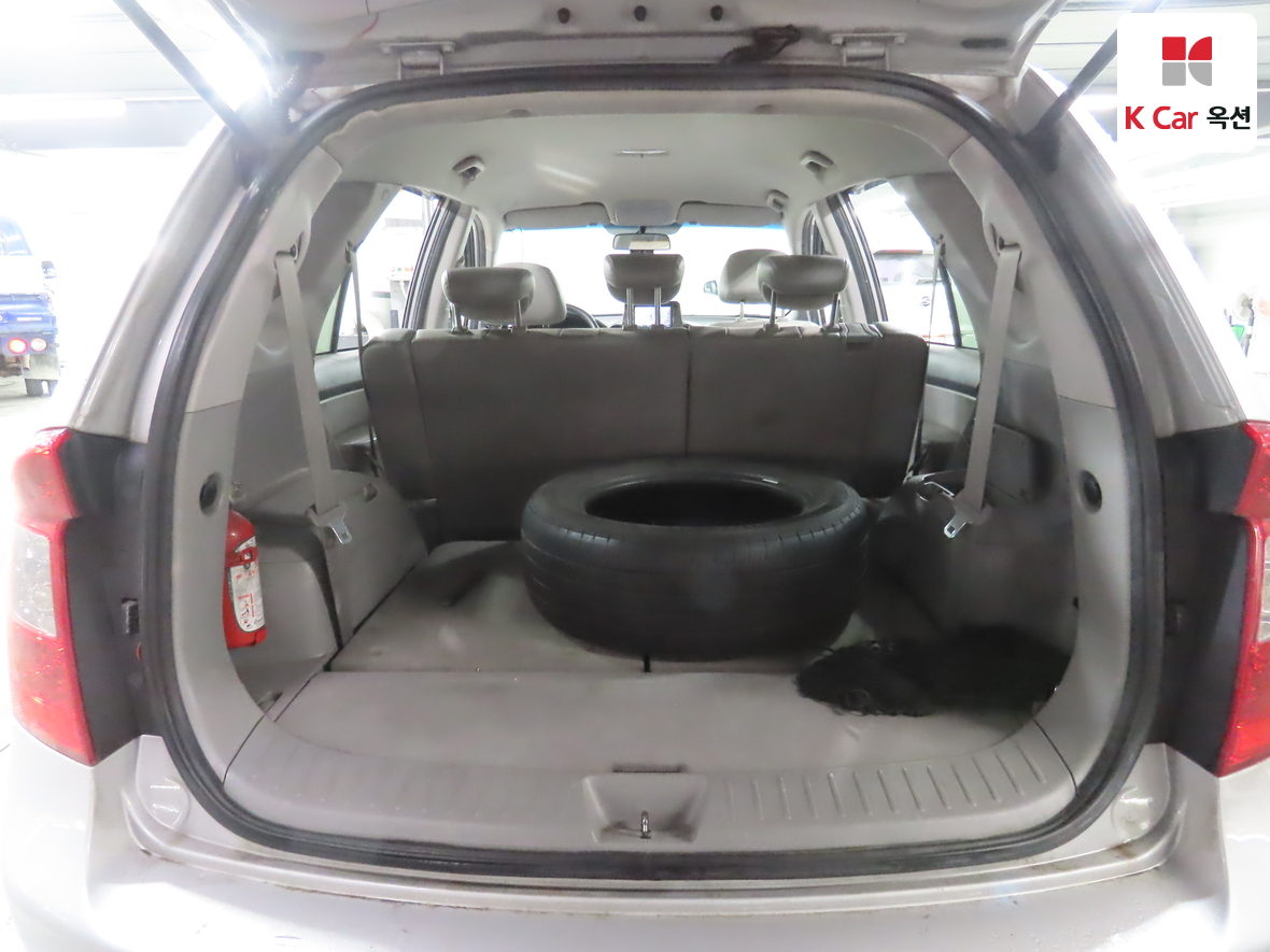 Kia Carens 2008 - Image 24