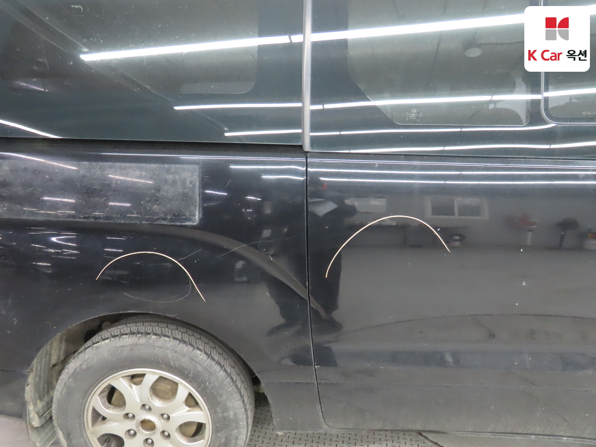 Hyundai Grand Starex 2013 - Image 40