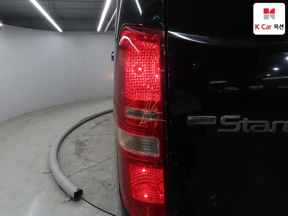 Hyundai Grand Starex 2013 - Image 37