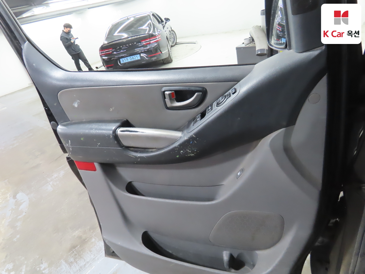 Hyundai Grand Starex 2013 - Image 8