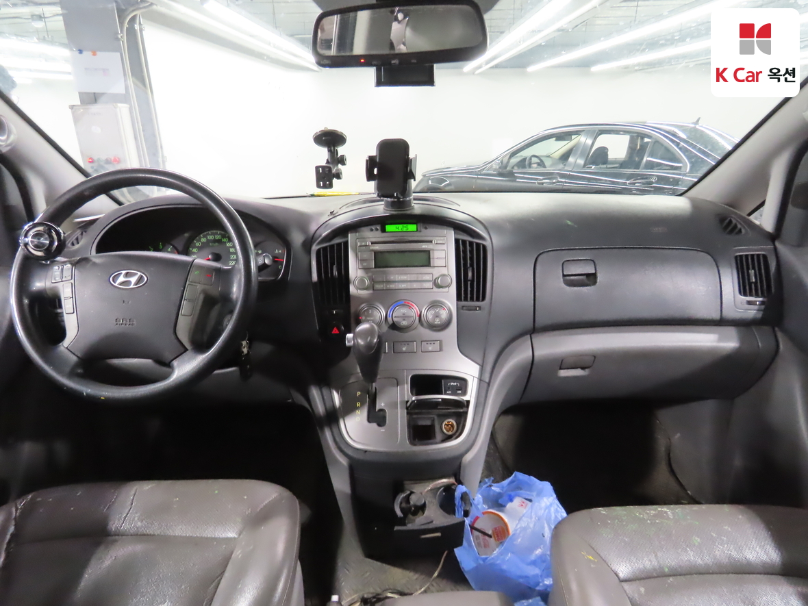 Hyundai Grand Starex 2013 - Image 3