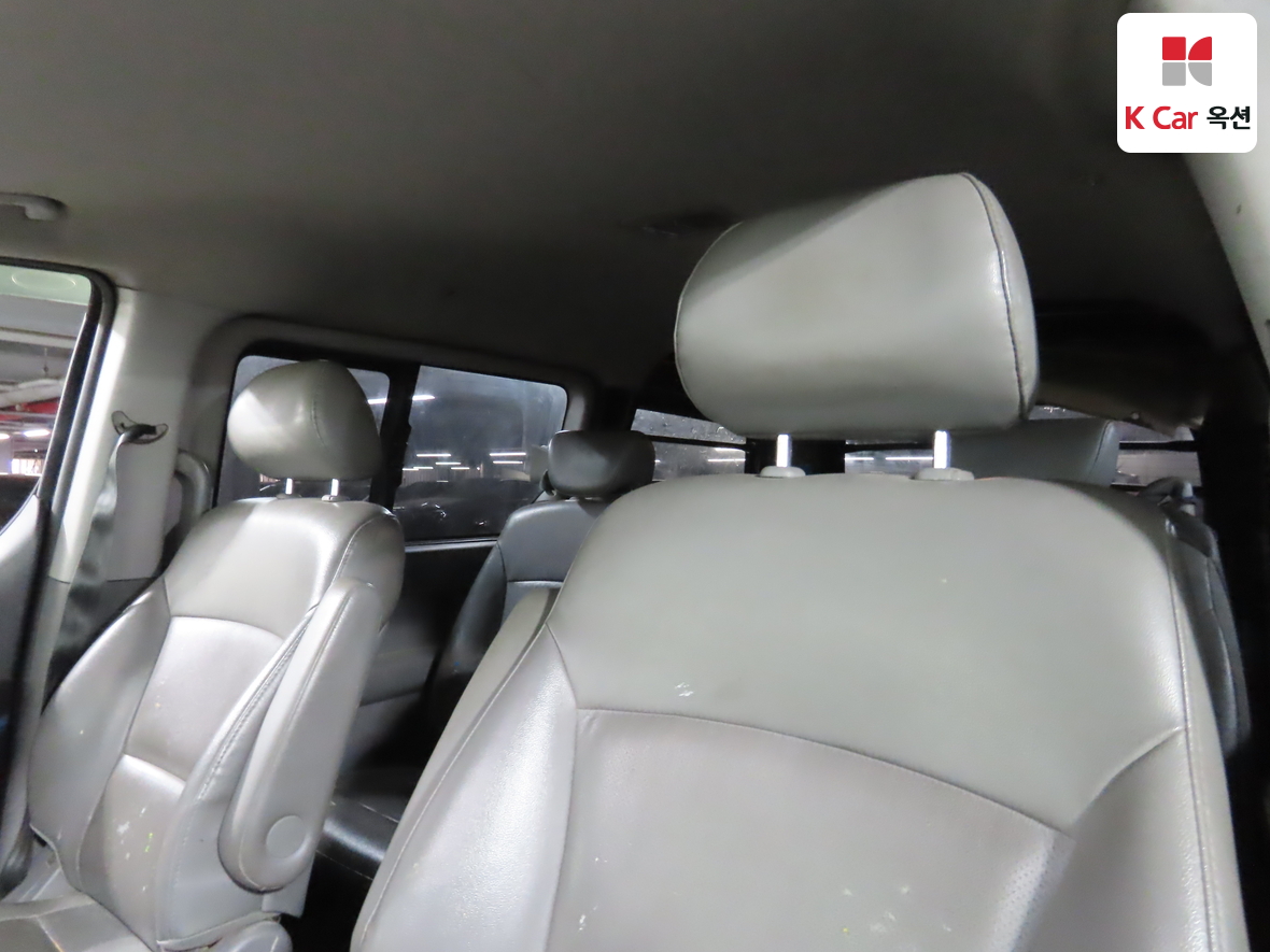 Hyundai Grand Starex 2013 - Image 19