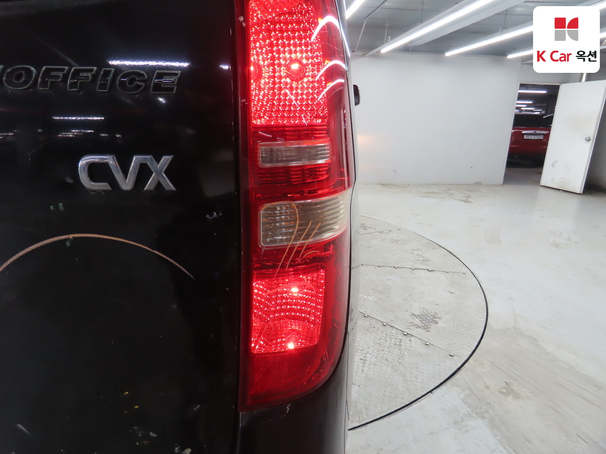 Hyundai Grand Starex 2013 - Image 39