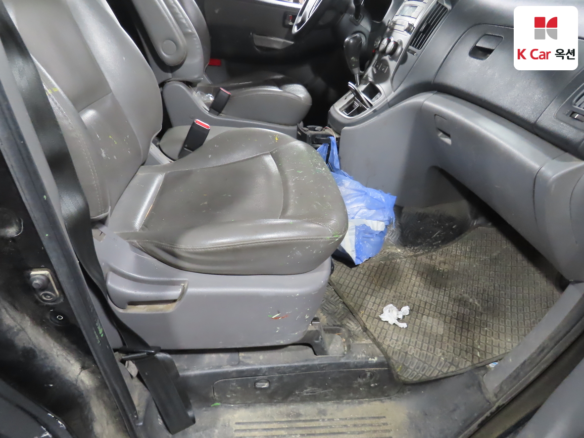 Hyundai Grand Starex 2013 - Image 27