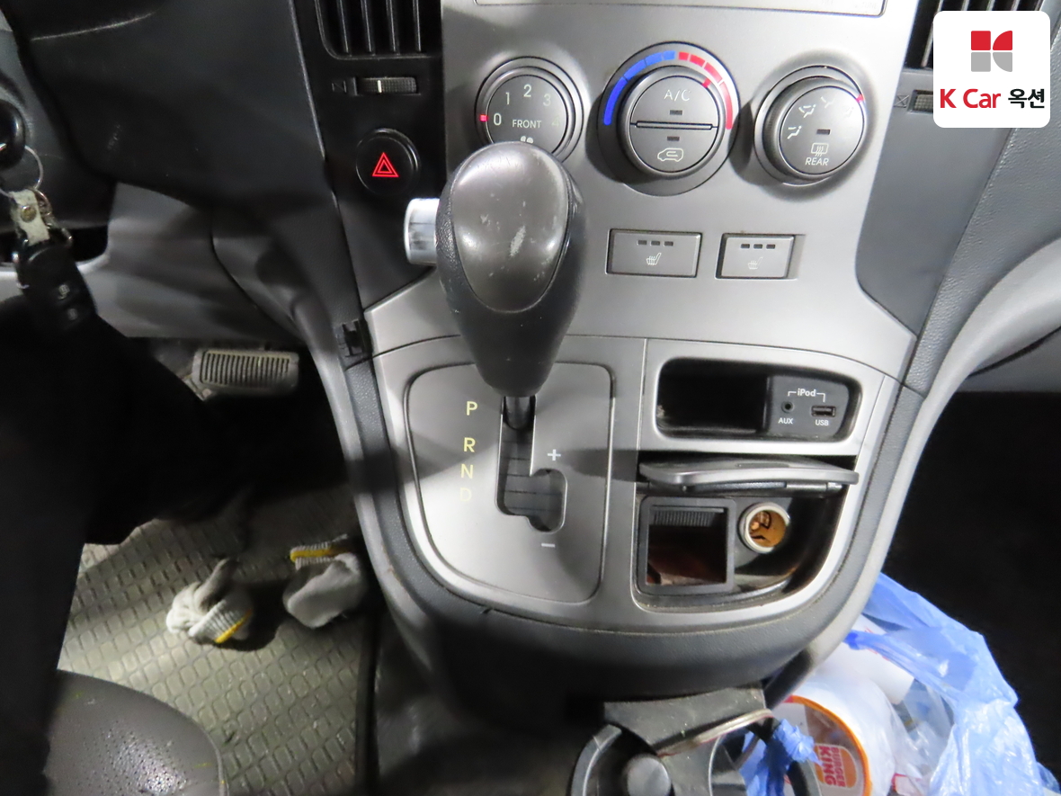 Hyundai Grand Starex 2013 - Image 16