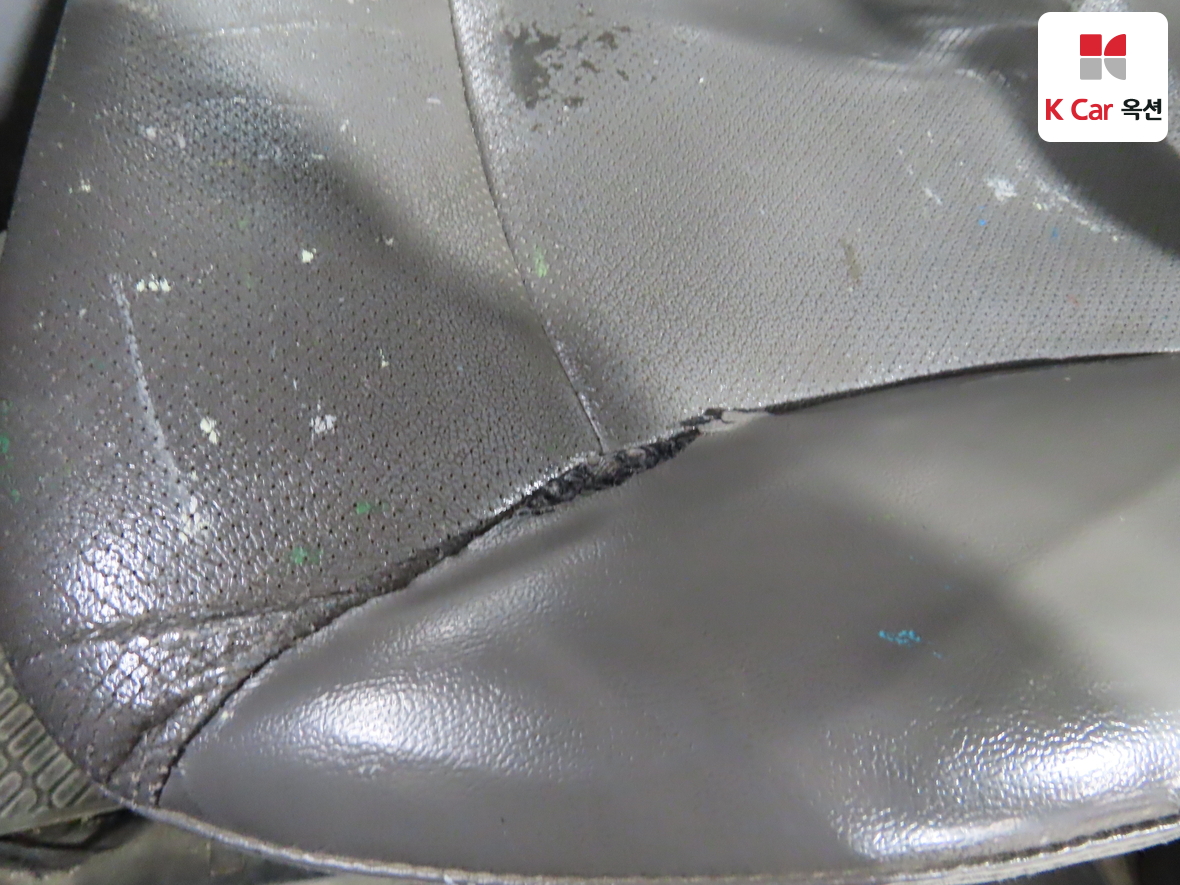 Hyundai Grand Starex 2013 - Image 18