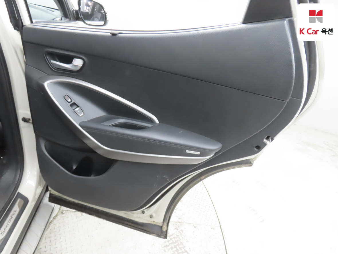 هيونداي سانتافي 2015 - صورة 26