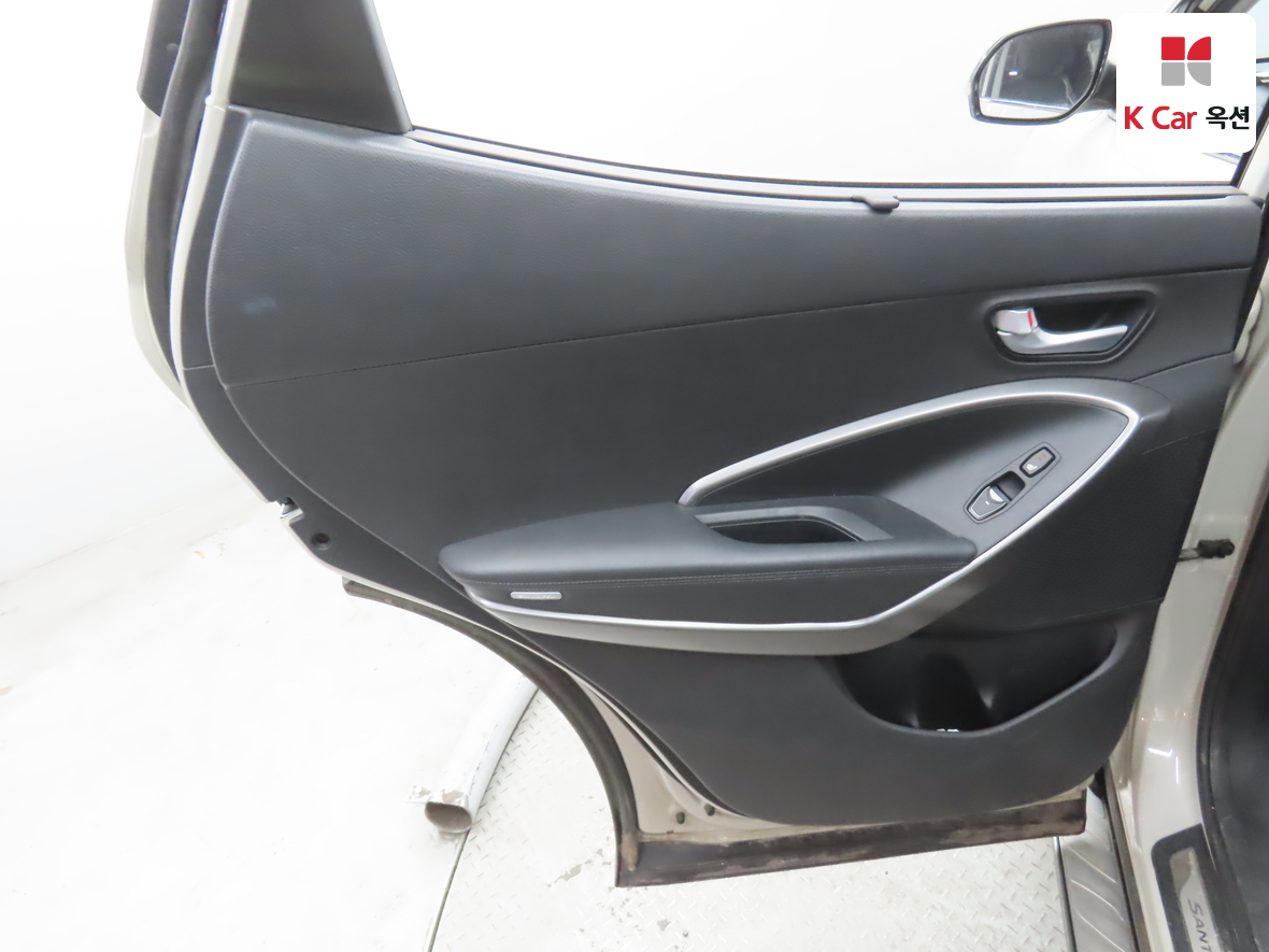 هيونداي سانتافي 2015 - صورة 21