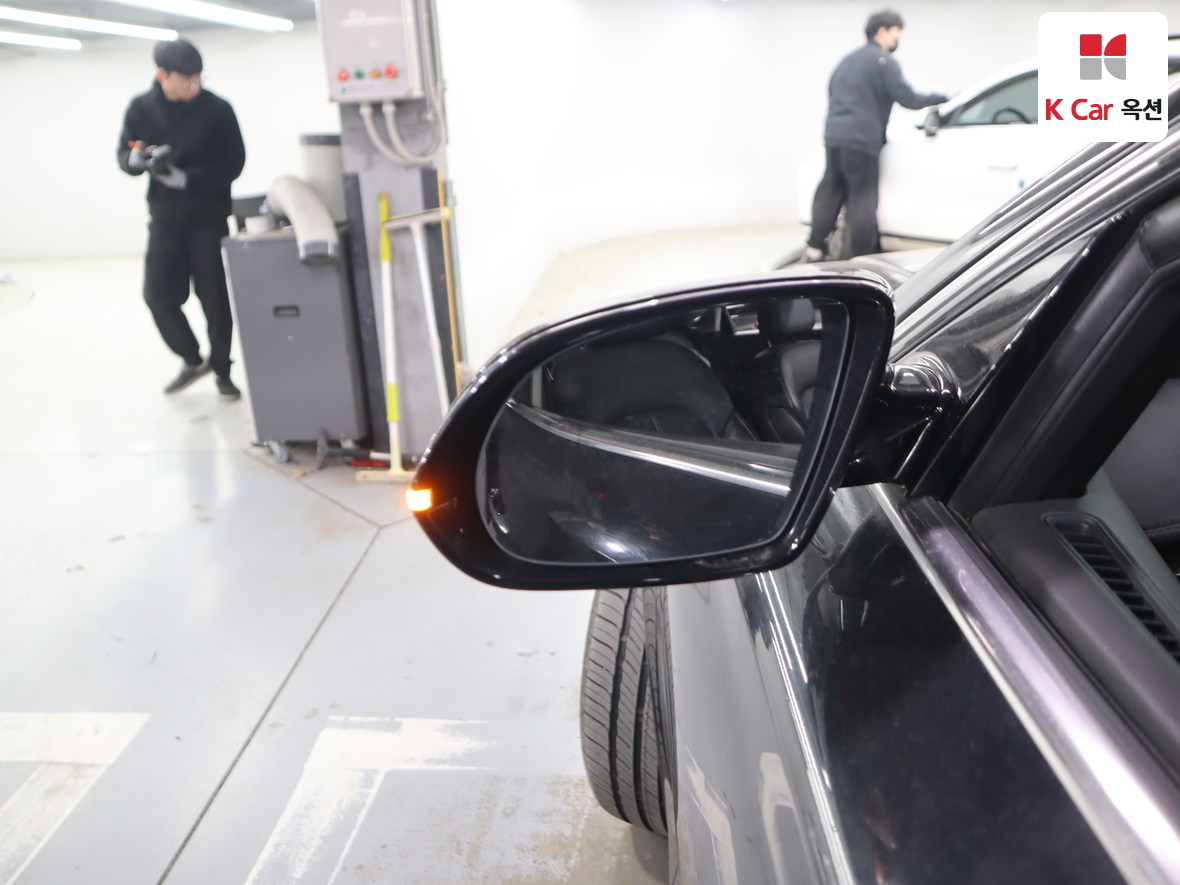 أودي A8 2015 - صورة 24