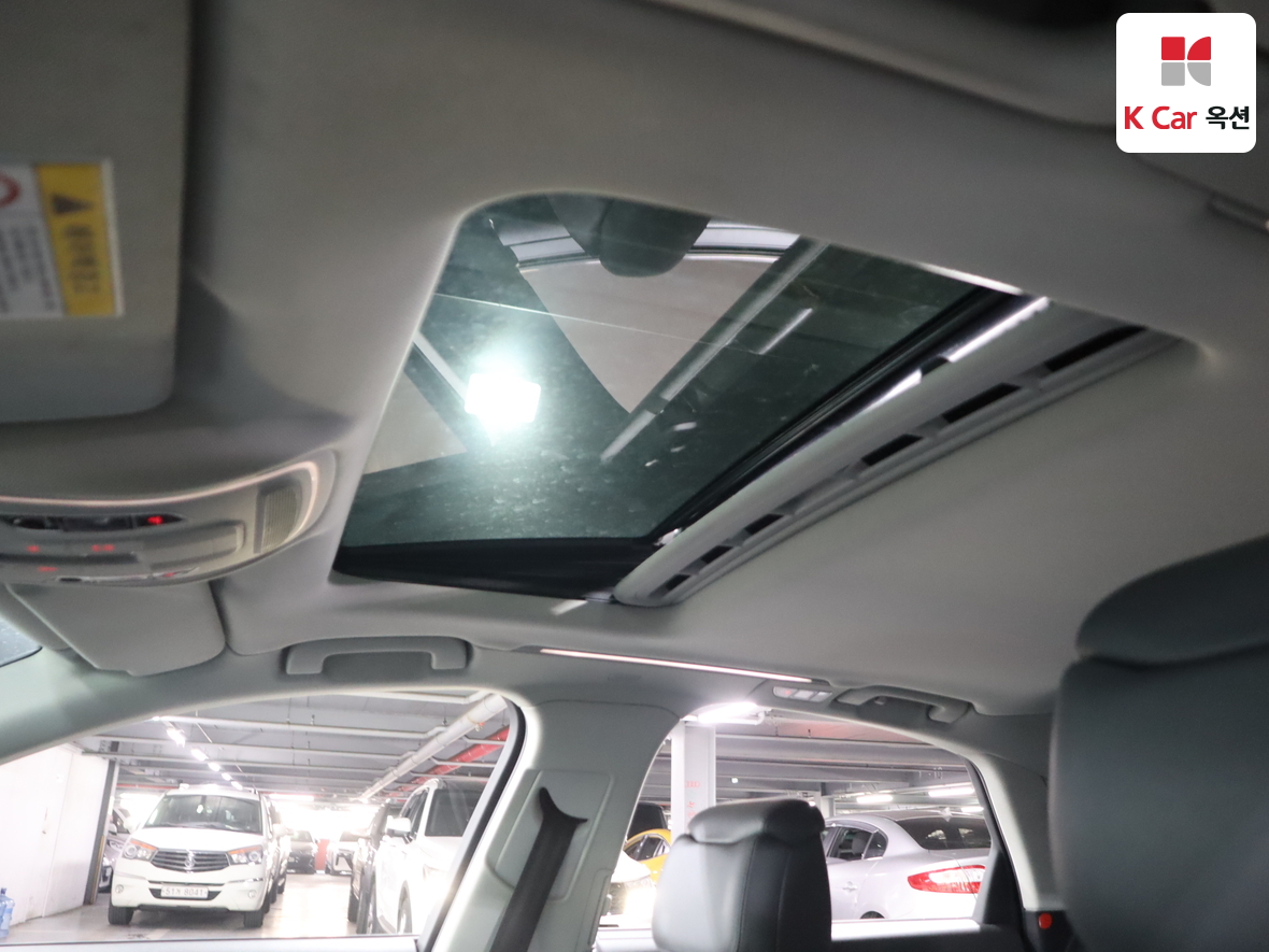 أودي A8 2015 - صورة 22