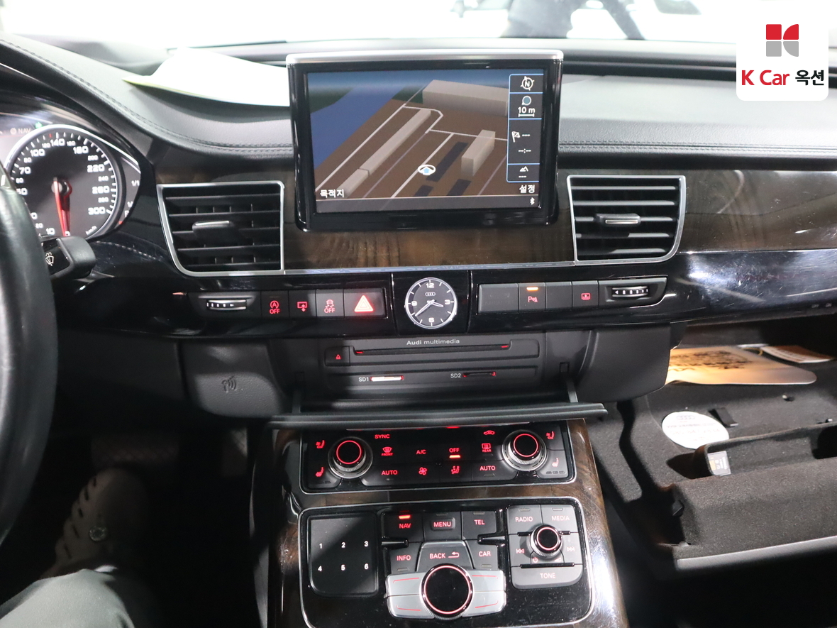 أودي A8 2015 - صورة 6