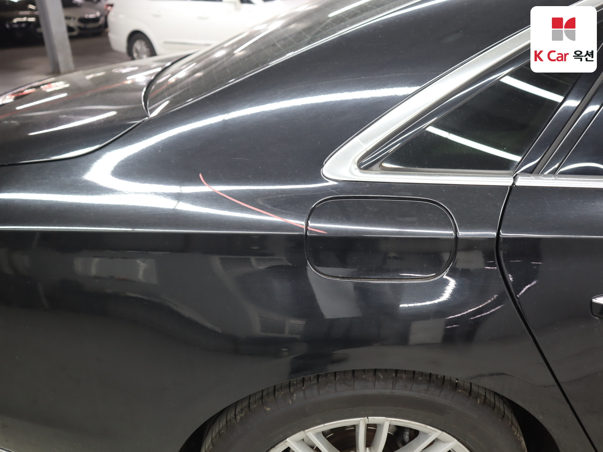 أودي A8 2015 - صورة 45