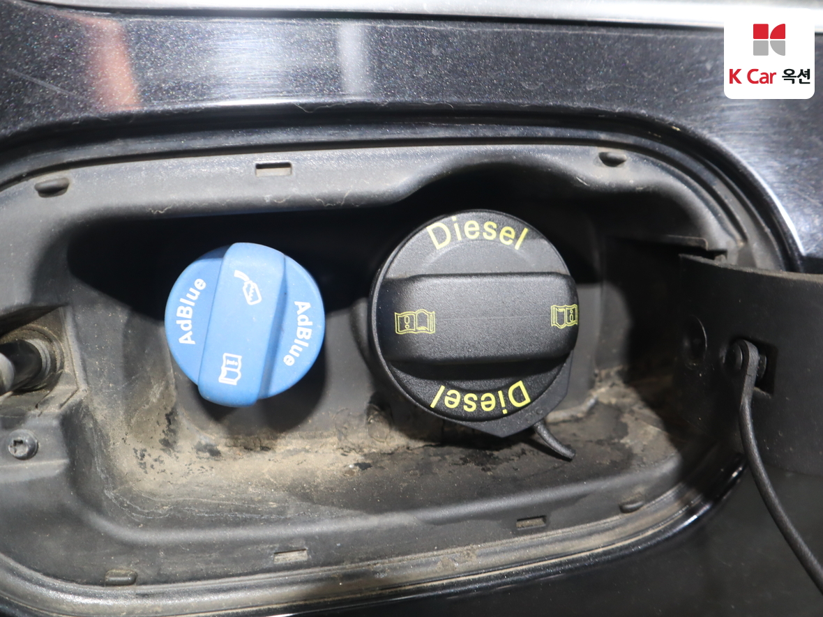 أودي A8 2015 - صورة 28