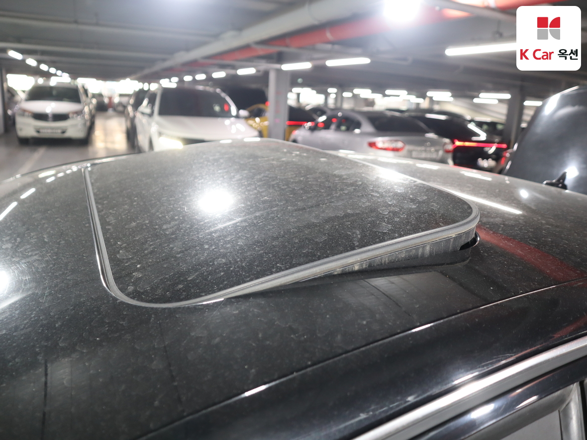 أودي A8 2015 - صورة 23