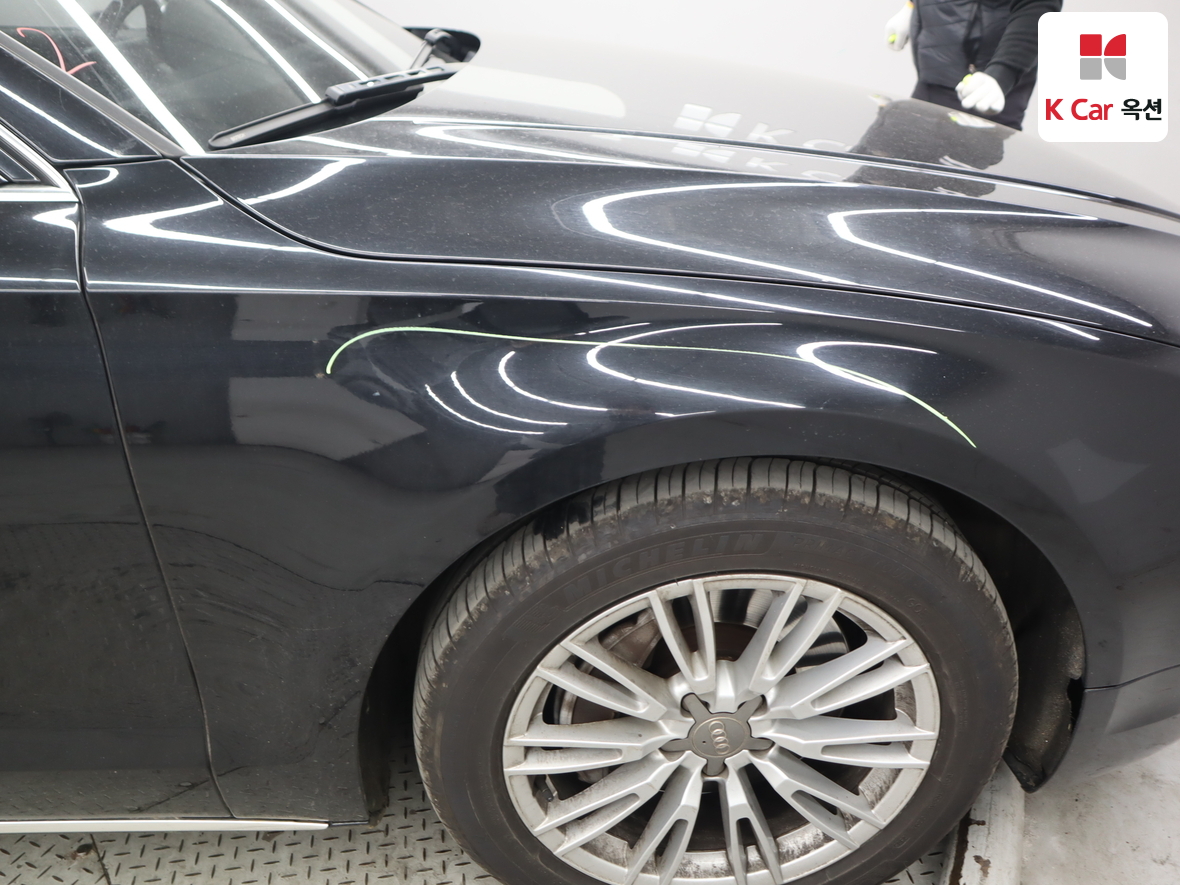 أودي A8 2015 - صورة 48