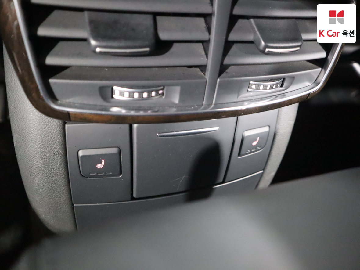 أودي A8 2015 - صورة 27