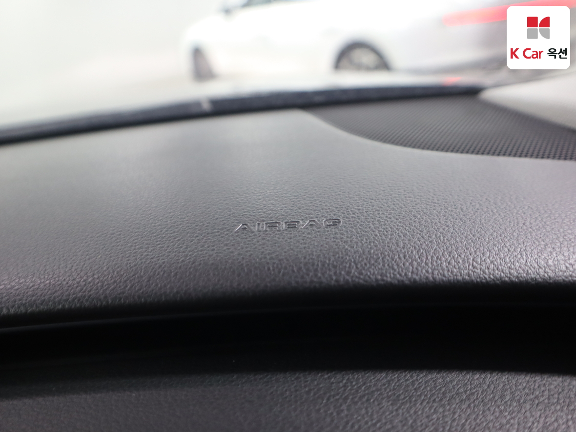 أودي A8 2015 - صورة 35