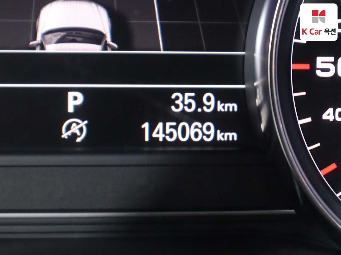 أودي A8 2015 - صورة 4