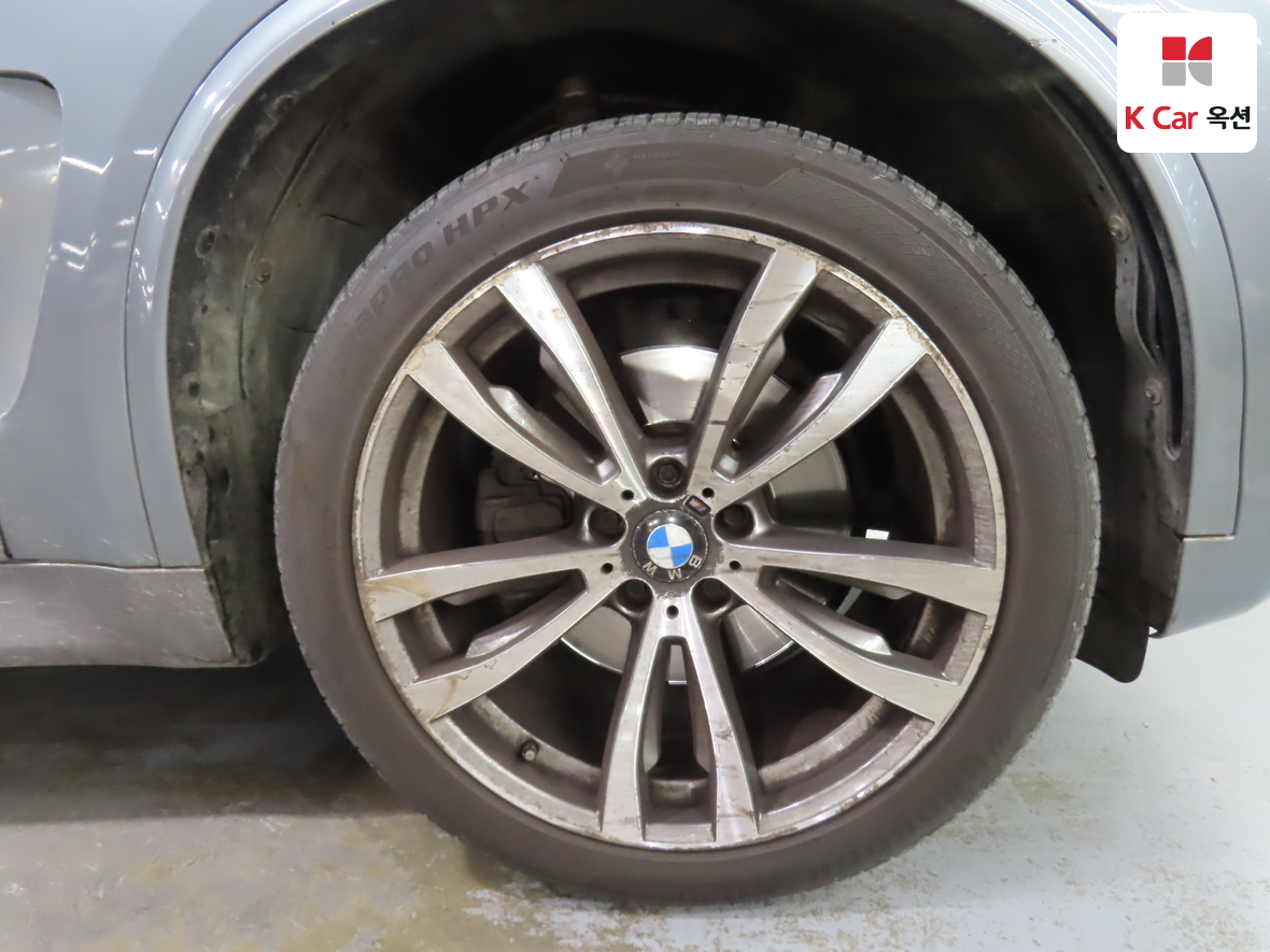 BMW X5 2014 - Image 43