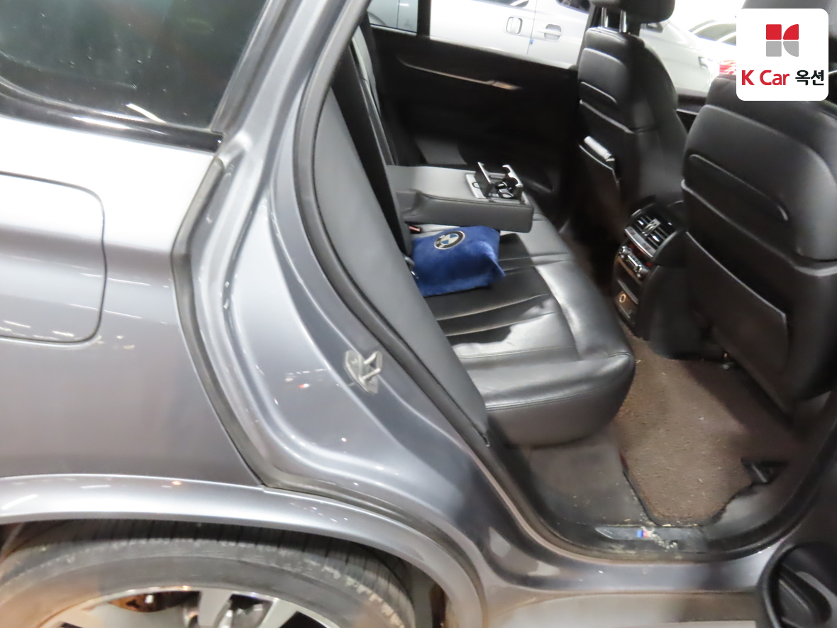 BMW X5 2014 - Image 30