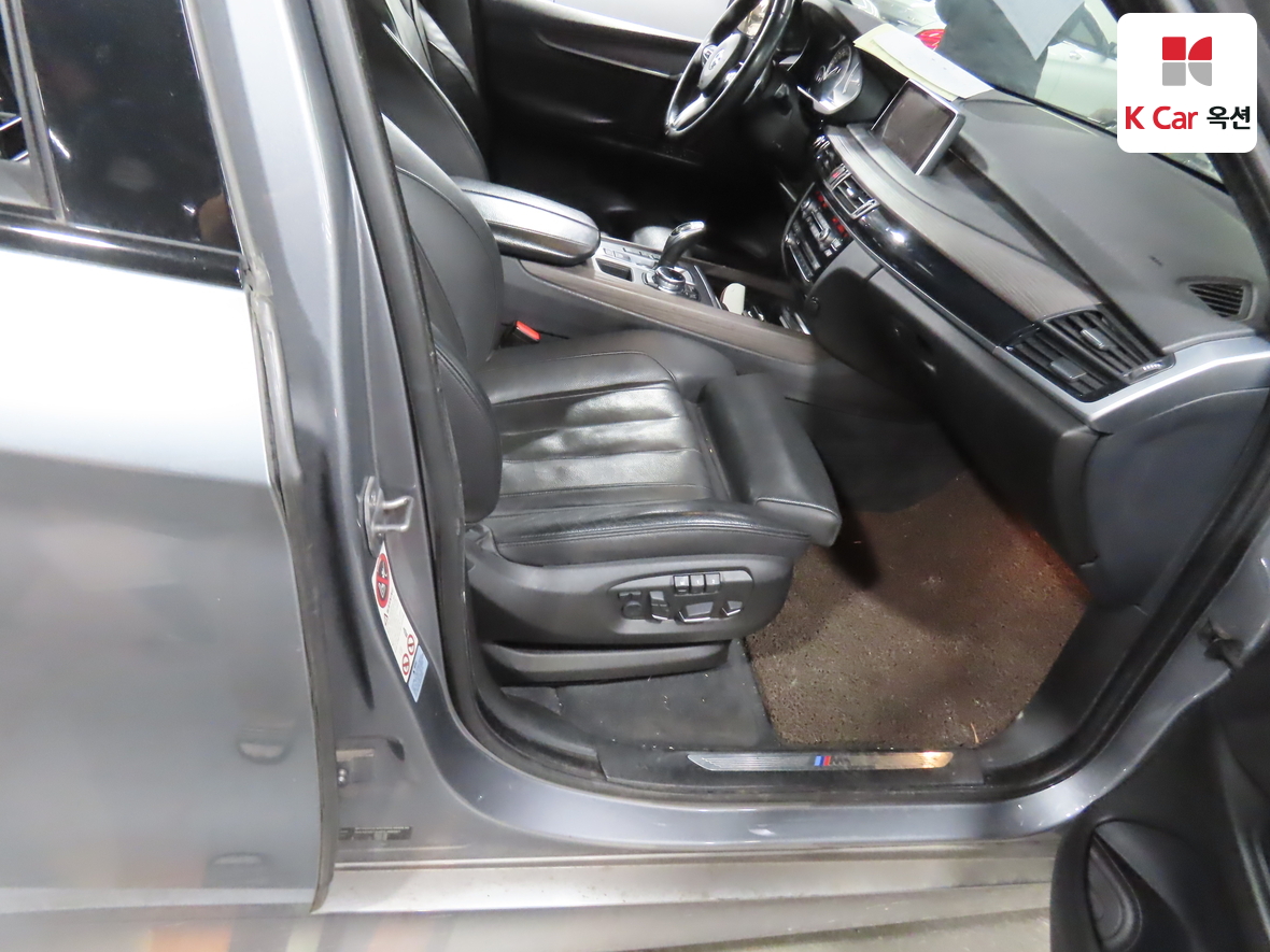 BMW X5 2014 - Image 32