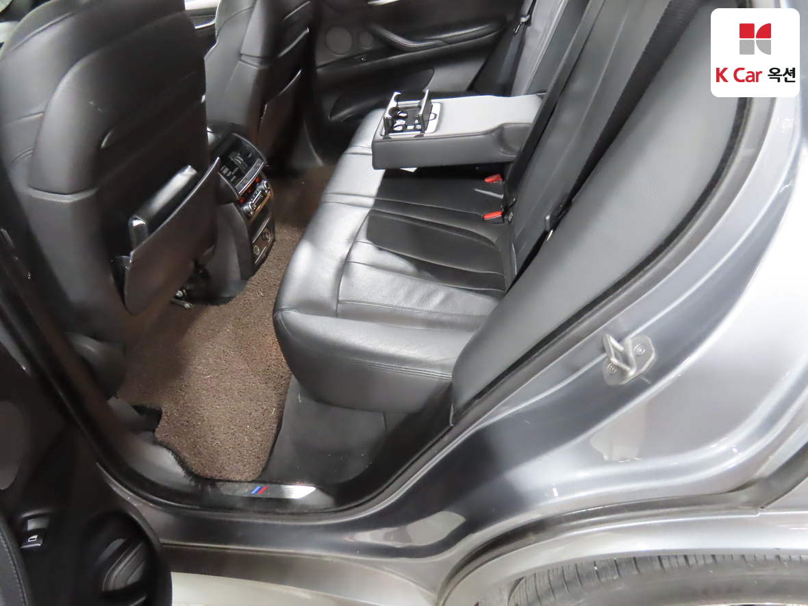 BMW X5 2014 - Image 25