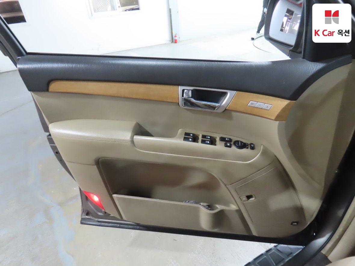 Kia Mohave 2011 - Image 8