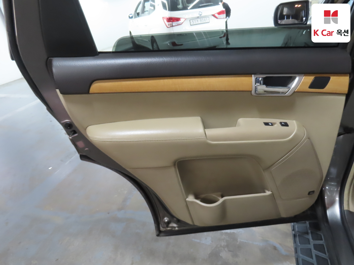 Kia Mohave 2011 - Image 25