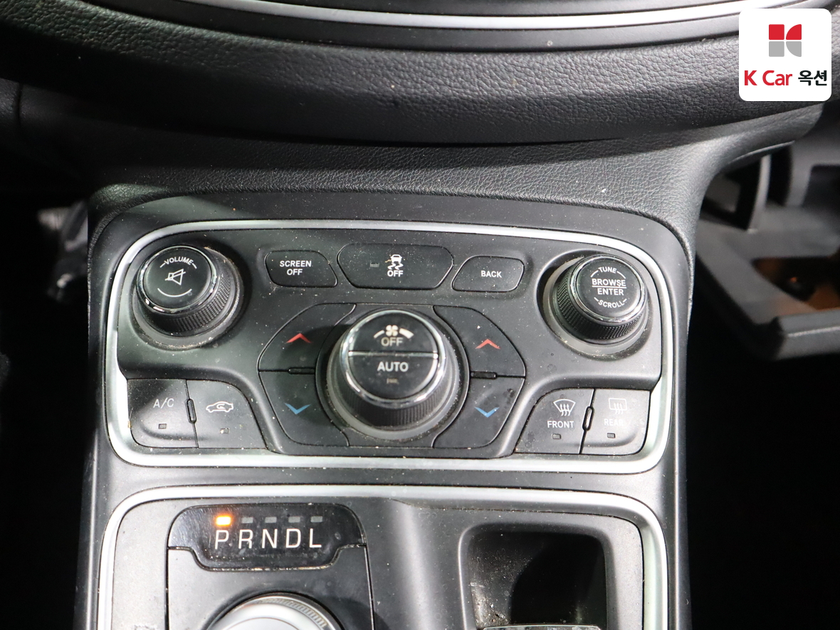 Chrysler 200 2015 - Image 16