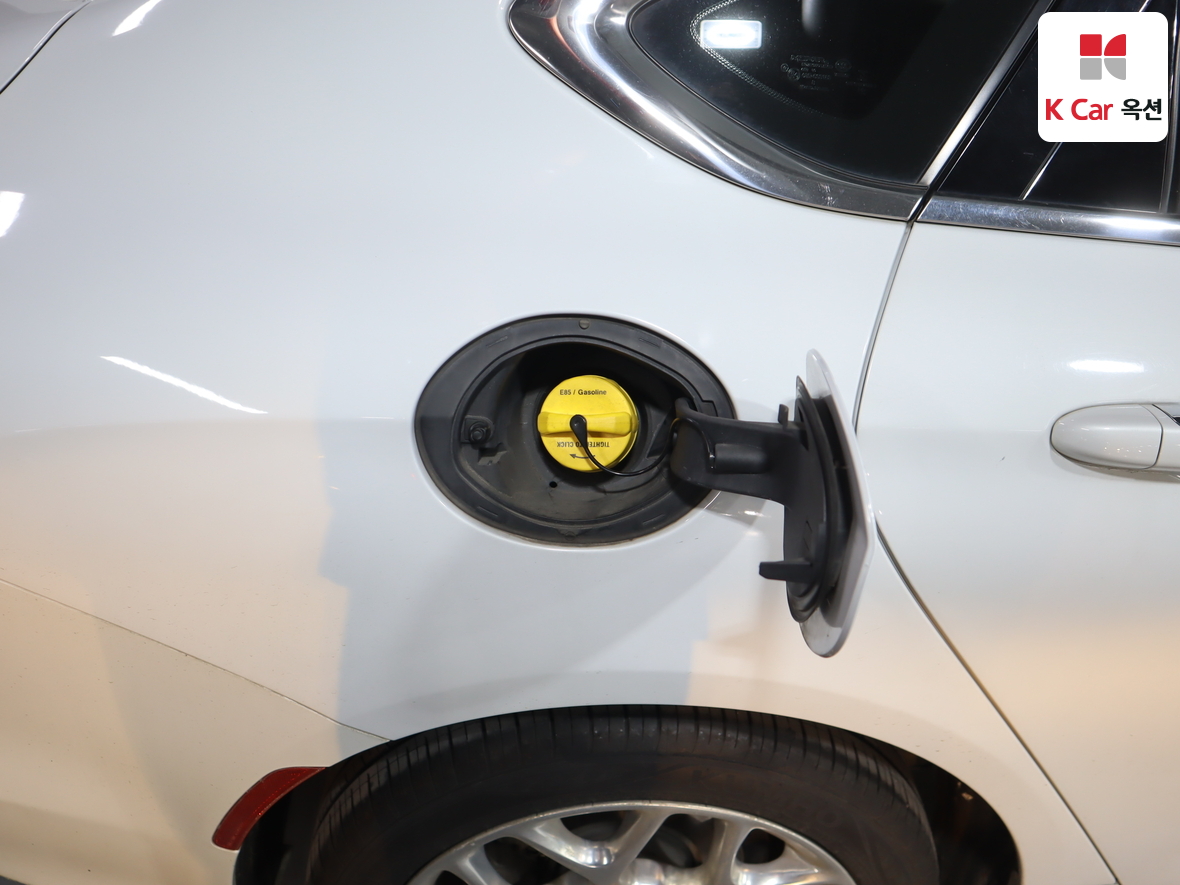 Chrysler 200 2015 - Image 28