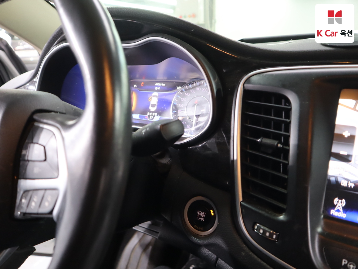 Chrysler 200 2015 - Image 11